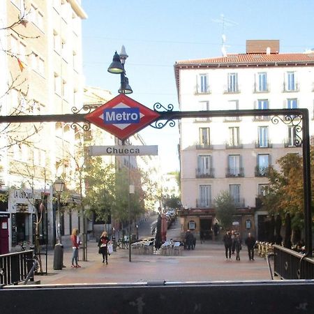 Apartamentos Gravina Madrid Eksteriør billede