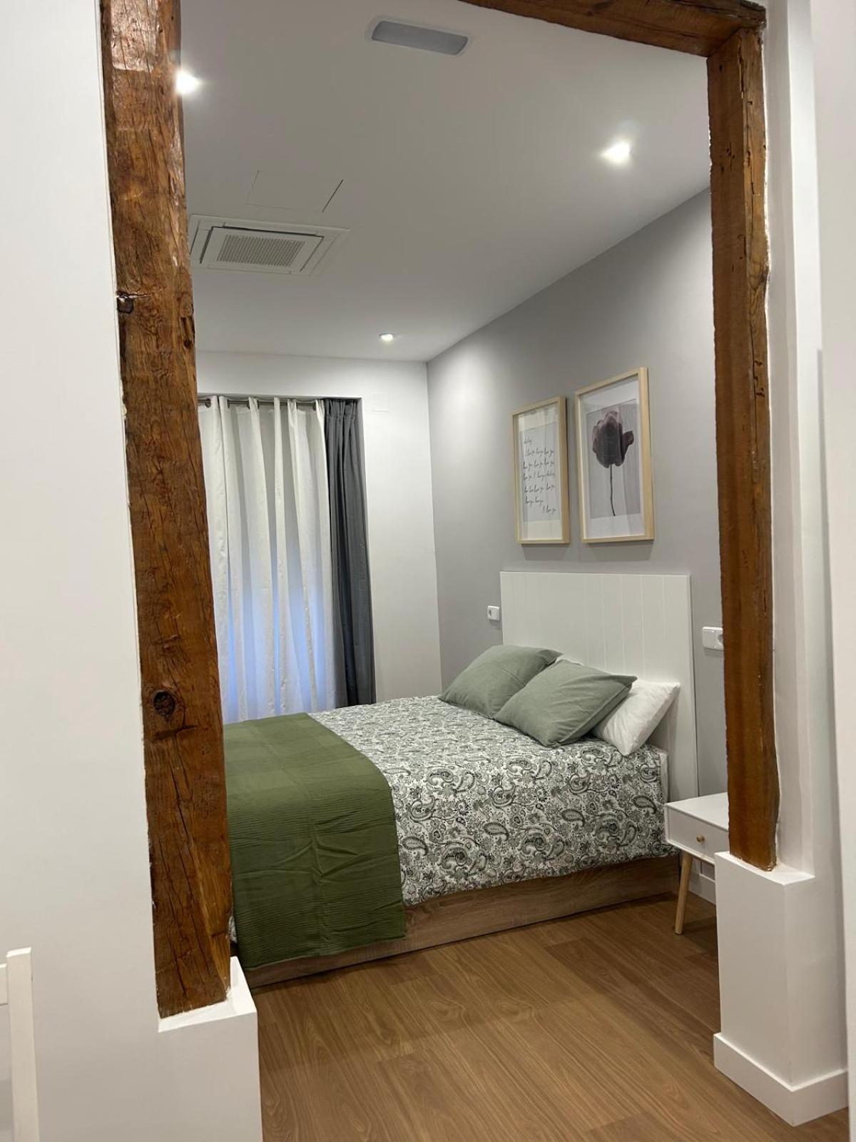 Apartamentos Gravina Madrid Eksteriør billede