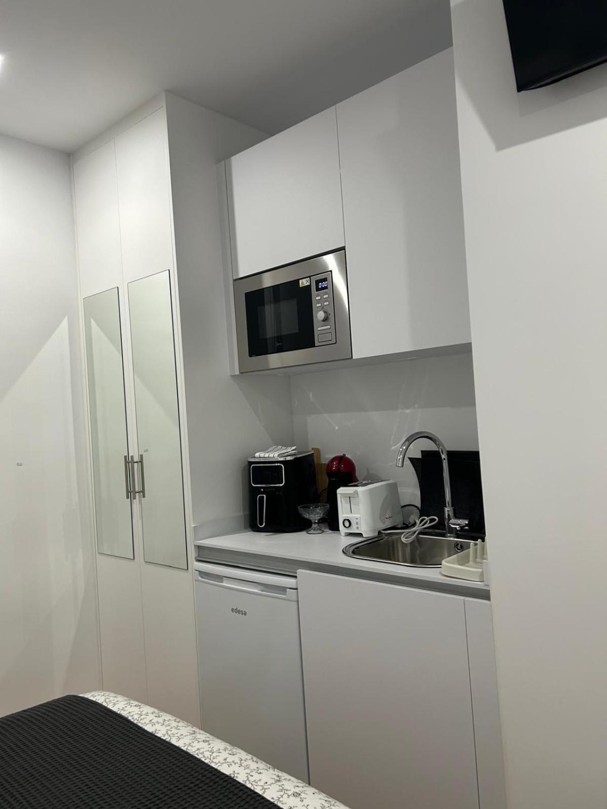 Apartamentos Gravina Madrid Eksteriør billede