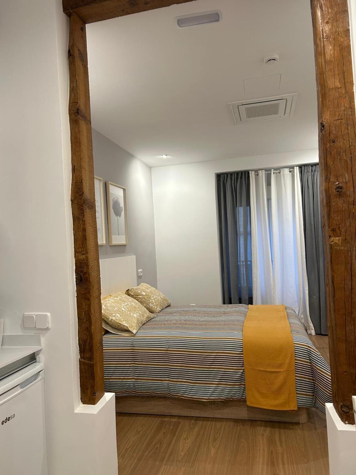 Apartamentos Gravina Madrid Eksteriør billede